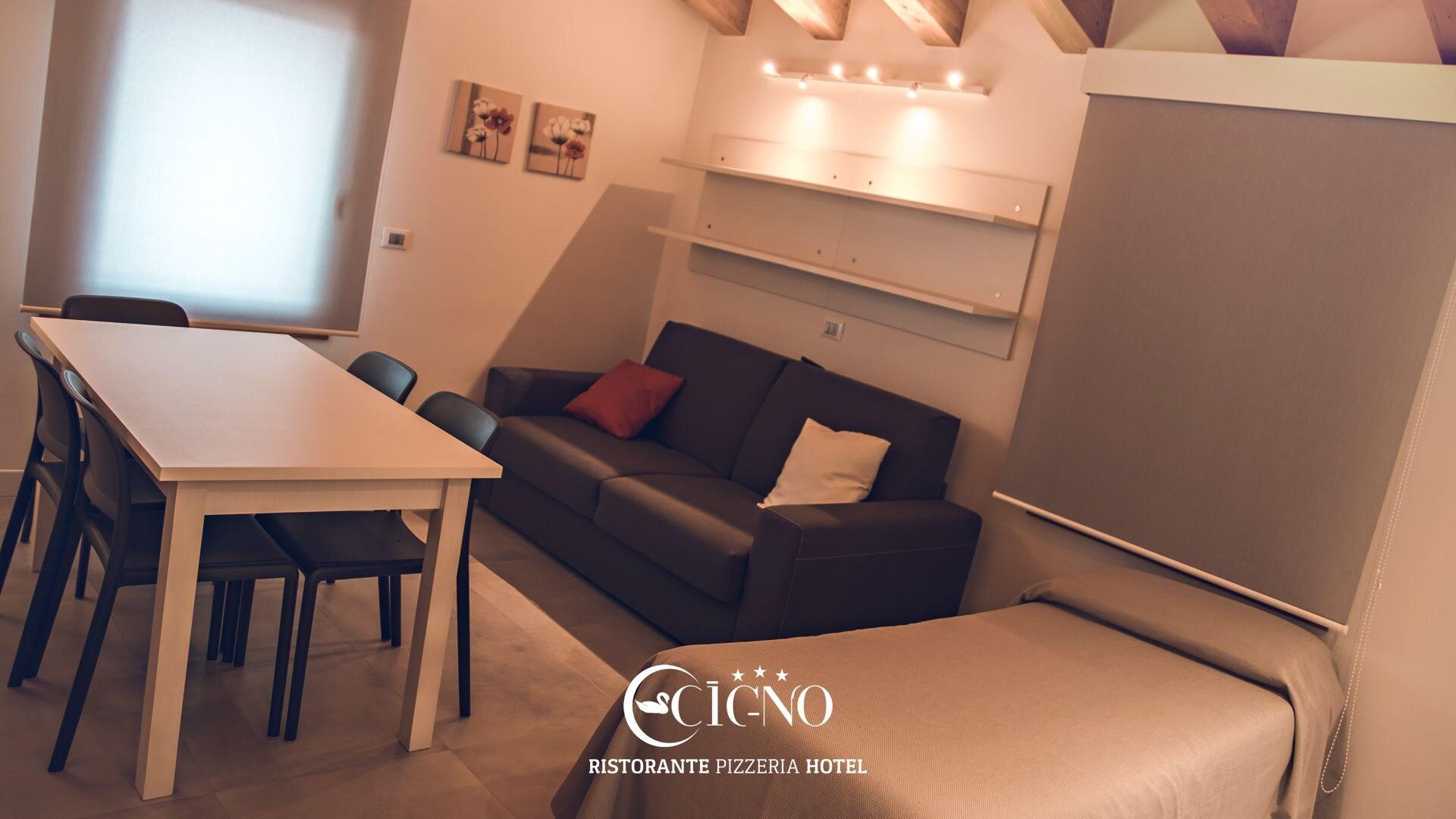 Hotel Ristorante Cigno - Camere And Aparthotel Latisana Ngoại thất bức ảnh