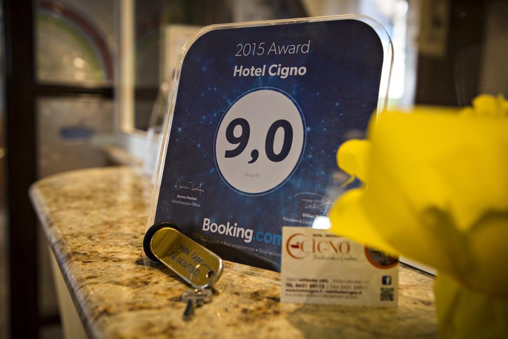 Hotel Ristorante Cigno - Camere And Aparthotel Latisana Ngoại thất bức ảnh