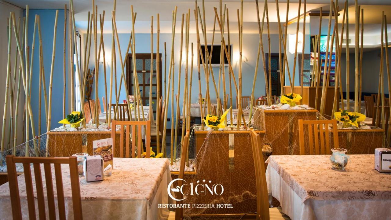 Hotel Ristorante Cigno - Camere And Aparthotel Latisana Ngoại thất bức ảnh