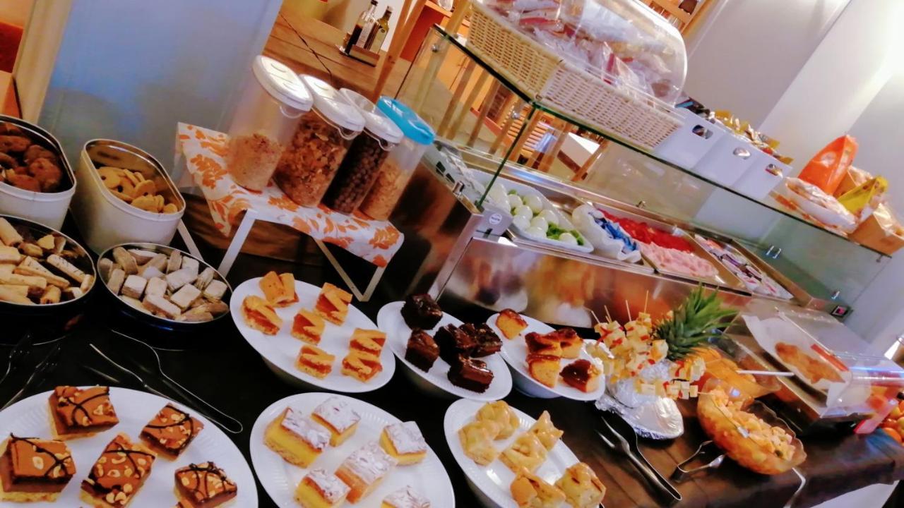 Hotel Ristorante Cigno - Camere And Aparthotel Latisana Ngoại thất bức ảnh